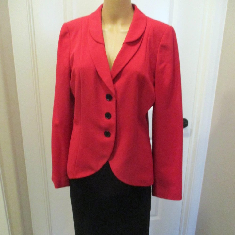 Calvin Klein sz 10 Red & Black Skirt Suit